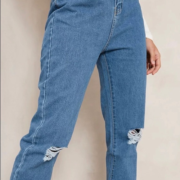 Boohoo high waist distressed mom jeans NWT - Picture 2 of 2